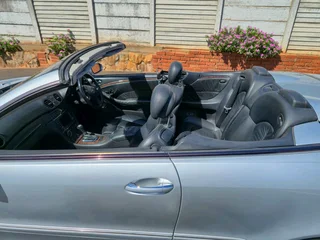 2006 Mercedes CLK350 Convertible excellent condition