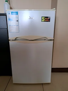 Midea 2 door bar fridge