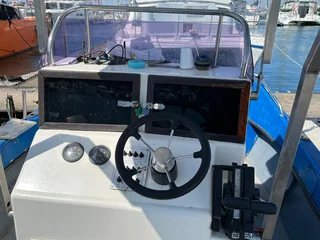 VCat double hull Boat with Mooring