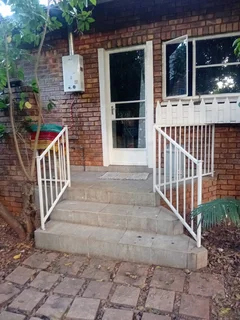 Unfurnished garden cottage in Garsfontein Pretoria