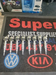 Bmw X6M 4.4 V8 S63B44 injector set