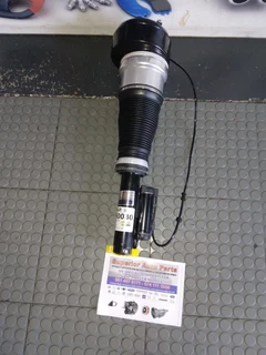 Mercerdes Benz w221 S-class front Air shock