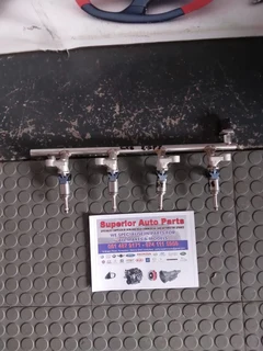 Mazda Cx5 2.5 PY injecor Rail