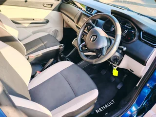 7 SEATER ✨LOW KMS ✨BARGAIN DRIVE AWAY PRICE  R 159 990 CASH /FINANCE