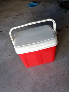 LARGE. COOL BAG AND BOXES COMPLETE WITH ICE BLOCK