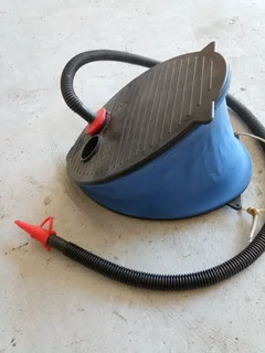 Inflatable pump