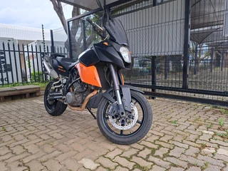 2010 KTM 990 SMT