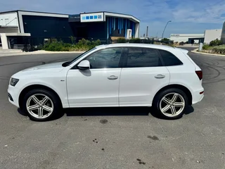 Audi Q5 2.0TDI S Quattro Auto