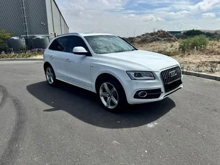 Audi Q5 2.0TDI S Quattro Auto