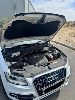 Audi Q5 2.0TDI S Quattro Auto