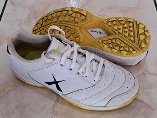 FULL OUT DOOR CRICKET GEAR SET FOR YOUTH/MENS (Excludes Bat)