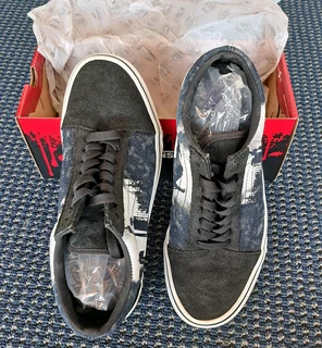 VANS OLD SKOOL CLASSIC UK7 (UNISEX) THE EXORCIST-BOO (TERROR) LIMITED COLLECTORS EDITION