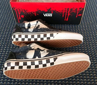 VANS OLD SKOOL CLASSIC UK7 (UNISEX) THE EXORCIST-BOO (TERROR) LIMITED COLLECTORS EDITION