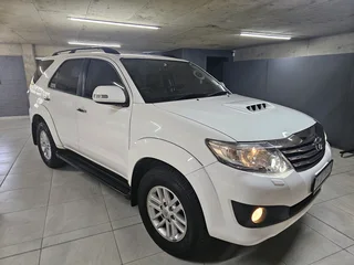 2014 TOYOTA FORTUNER 3.0 D-4D 4X4 AUTO