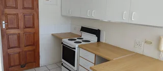 2 BEDROOM TOWNHOUSE IN BALLY GREEN, SUNDOWNER