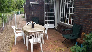 ONE BEDROOM PET FRIENDLY COTTAGES X 2 IN JUKSKEI PARK JHB NORTH