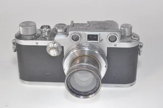 Leica IIIC film camera (1946) with 50mm Summar lens