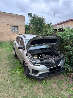 Stripping 2022 Renault Triber 1.0 For Parts!