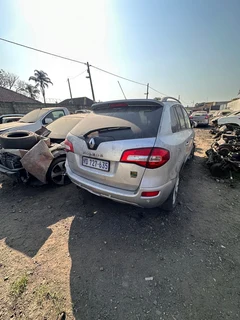 Stripping Renault Koleos 2.5i For Parts!