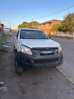 Stripping 2015 Isuzu KB250 Dteq 4x2 For Parts!