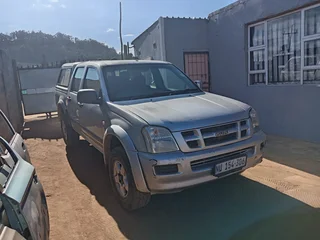 Stripping Isuzu Go Big KB240 (C24SE) For Parts!
