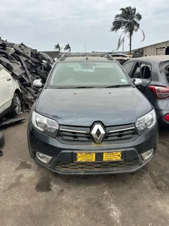 Stripping 2017 Renault Sandero Stepway 900T For Parts!