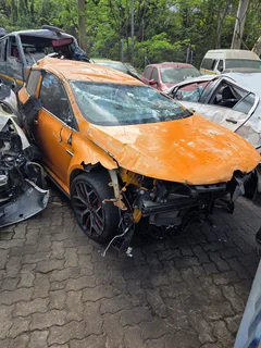 Stripping Renault Megane 4 RS300 For Spares!