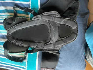 Back protector (superbike)