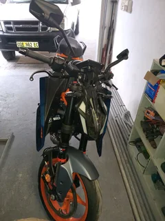 KTM 390 Duke blue