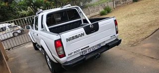 Nissan NP300 Hardbody 2.4 Double Cab