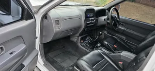 Nissan NP300 Hardbody 2.4 Double Cab