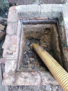 Honey Sucker Vacuum Truck for hire. Pooh Patrol