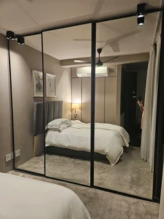 Mirrored 3 door sliding wardrobe