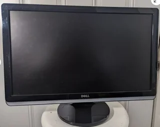 Dell ST2220LC 21.5” Widescreen Flat Panel LED Monitor