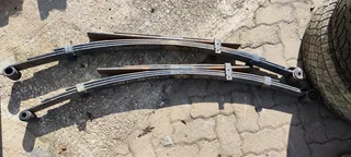 Hilux 3.0 d4d leaf springs