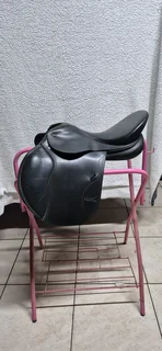 Tekna 17 inch saddle