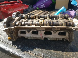 Dodge Caliber Cylinder head