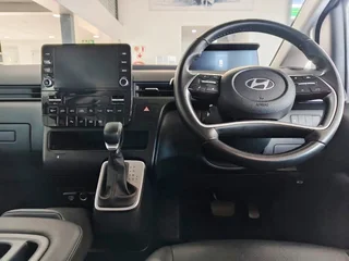 2018  HYUNDAI  STARIA  R2.2 9  SEATER EXEC BUS AT