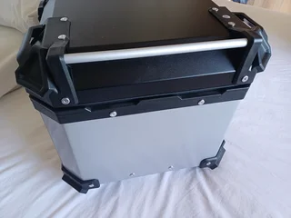 New Aluminium Motorcycle Topbox 45L- Quick release. With mounting plate and all fittings