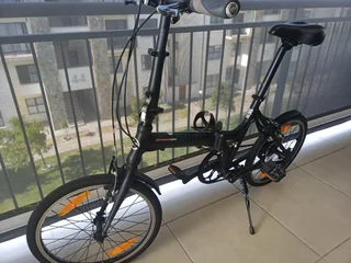 Giant ExpressWay 2 Fold Up Bicycle in excellent original condition