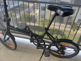 Giant ExpressWay 2 Fold Up Bicycle in excellent original condition