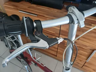 Dahon SPeed Fold Up Bicycle in excellent original condition Lightweight and simple to fold/ carry