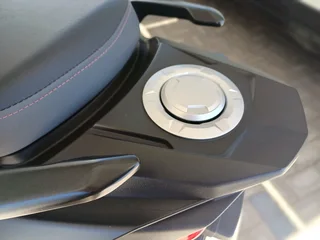 As New 2023 Suzuki Avenis 125cc Fuel Injected Automatic Scooter- only 1900kms- Full history