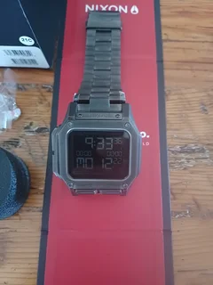 Brand New Nixon Regulus SS Army Watch In box with all packaging