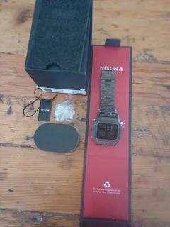 Brand New Nixon Regulus SS Army Watch In box with all packaging