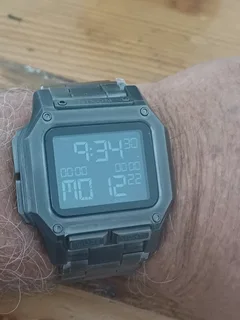 Brand New Nixon Regulus SS "Army Watch"- In box with all packaging 100M Waterproof