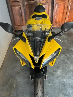 Yamaha R6