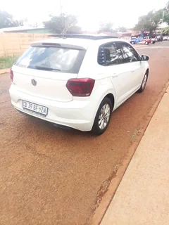2020 polo 1.0Tsi comfortline with 139000km, 5-speed manual,full service history,Abs,Airbag,Aircon