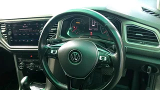 2021 VW T-Roc,DSG,4mot with 97000km full service history with agent,Metallic Grey color,full service