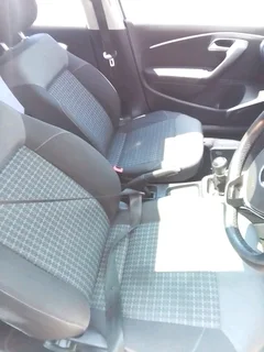 2015 VW polo 1.2Tsi comfortline with 121000km silver color,panranomic sunroof,5speed manual